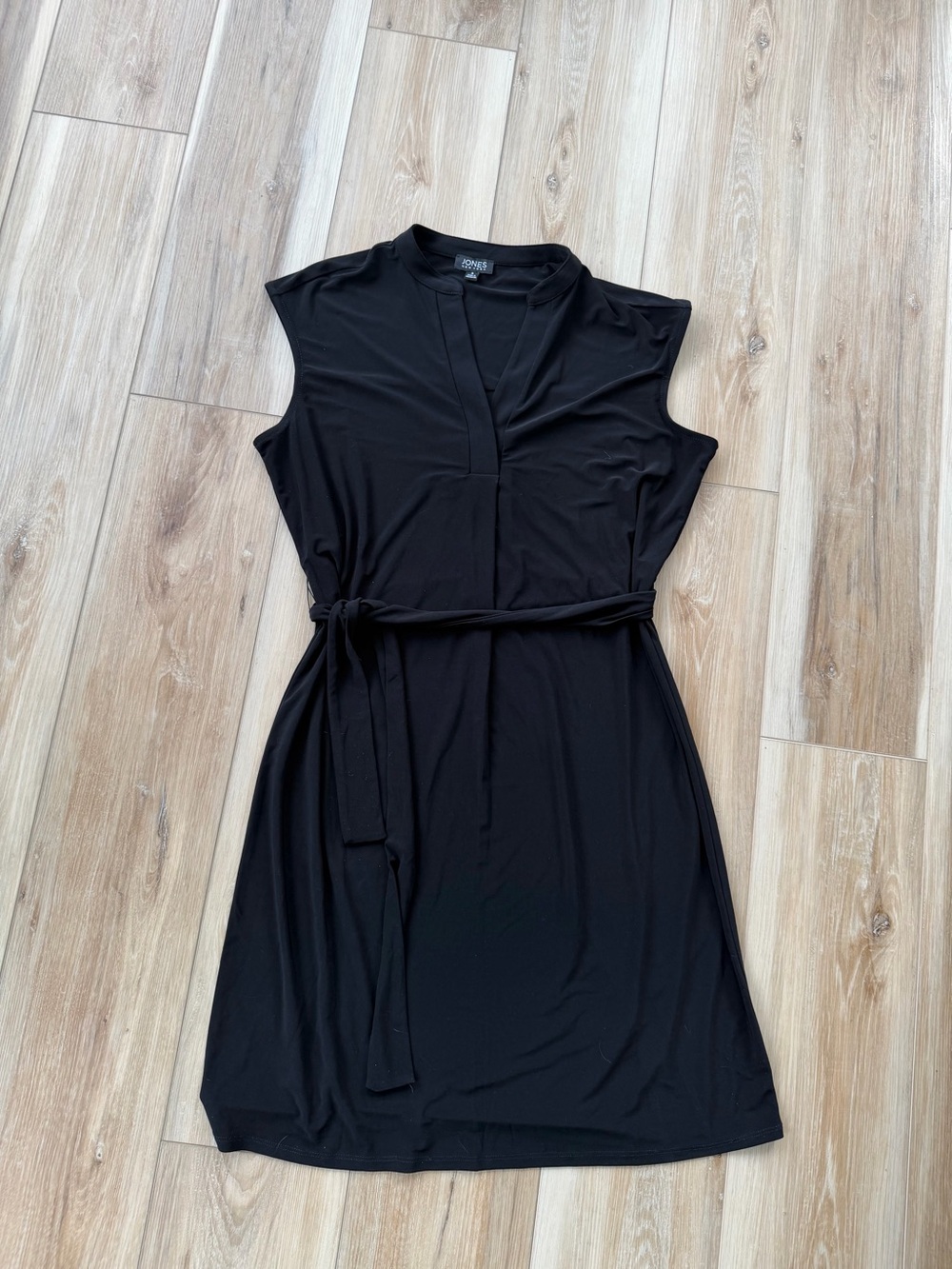 Jones New York Black Tie-Waist Dress